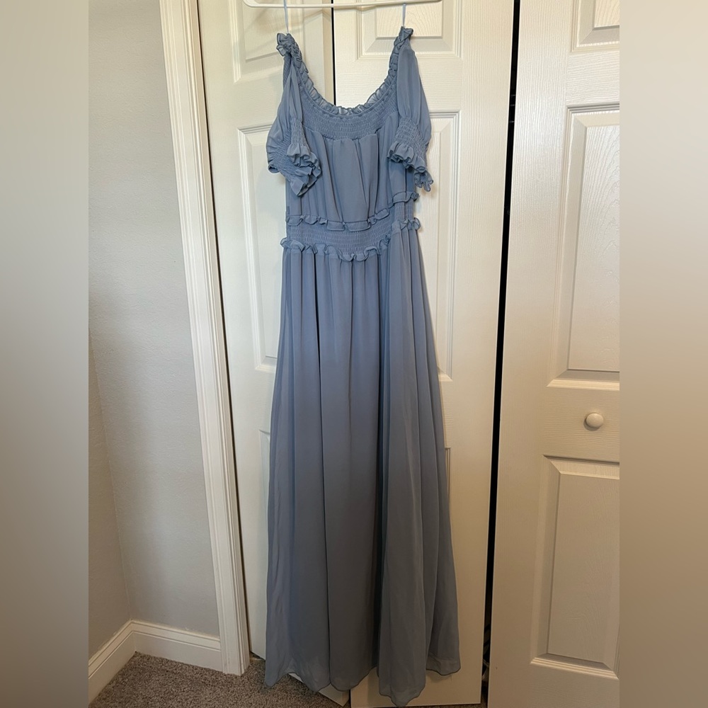A BEAUTIFUL maxi dress!
